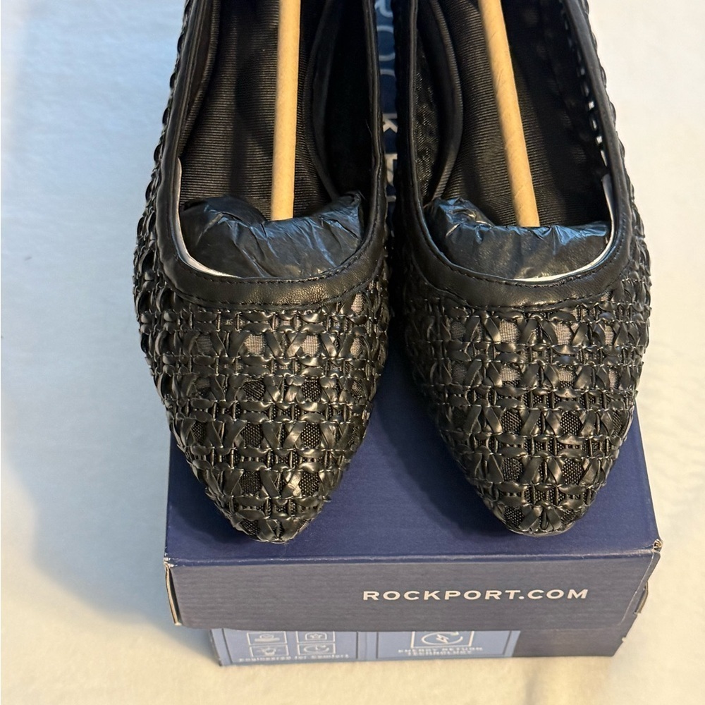 *NWT ROCKPORT Black Woven Leather Flats - Picture 5 of 10